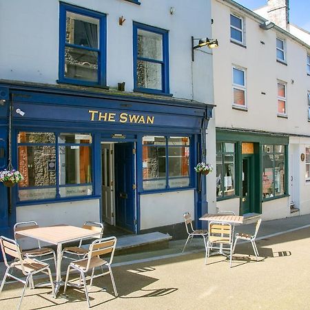The Swan Shepton Mallet Exterior photo